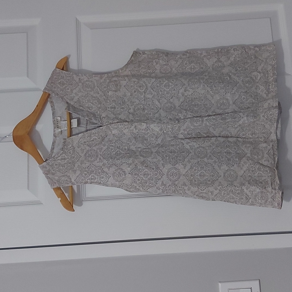 Kenar sleeveless blouse. Linen/rayon blend